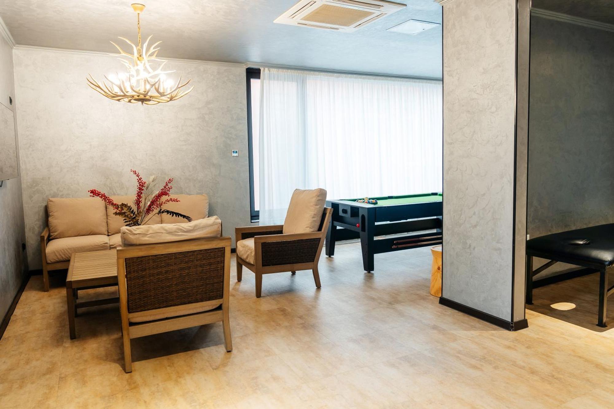 ABK Hotel Atiraw Buitenkant foto